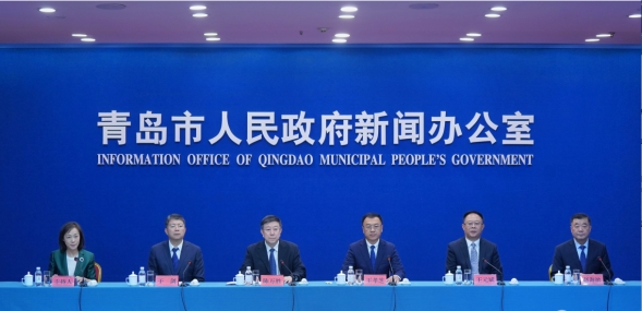 匹配城市戰(zhàn)略 服務(wù)城市發(fā)展—集團(tuán)公司黨委書(shū)記、董事長(zhǎng)王元斌出席青島市“市屬企業(yè)履行社會(huì)責(zé)任、推動(dòng)高質(zhì)量發(fā)展”新聞發(fā)布會(huì)并答記者問(wèn).png